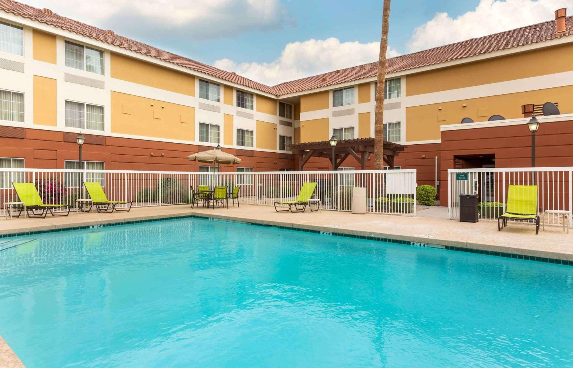 Extended Stay America Suites - Phoenix - Скотсдейл Екстериор снимка