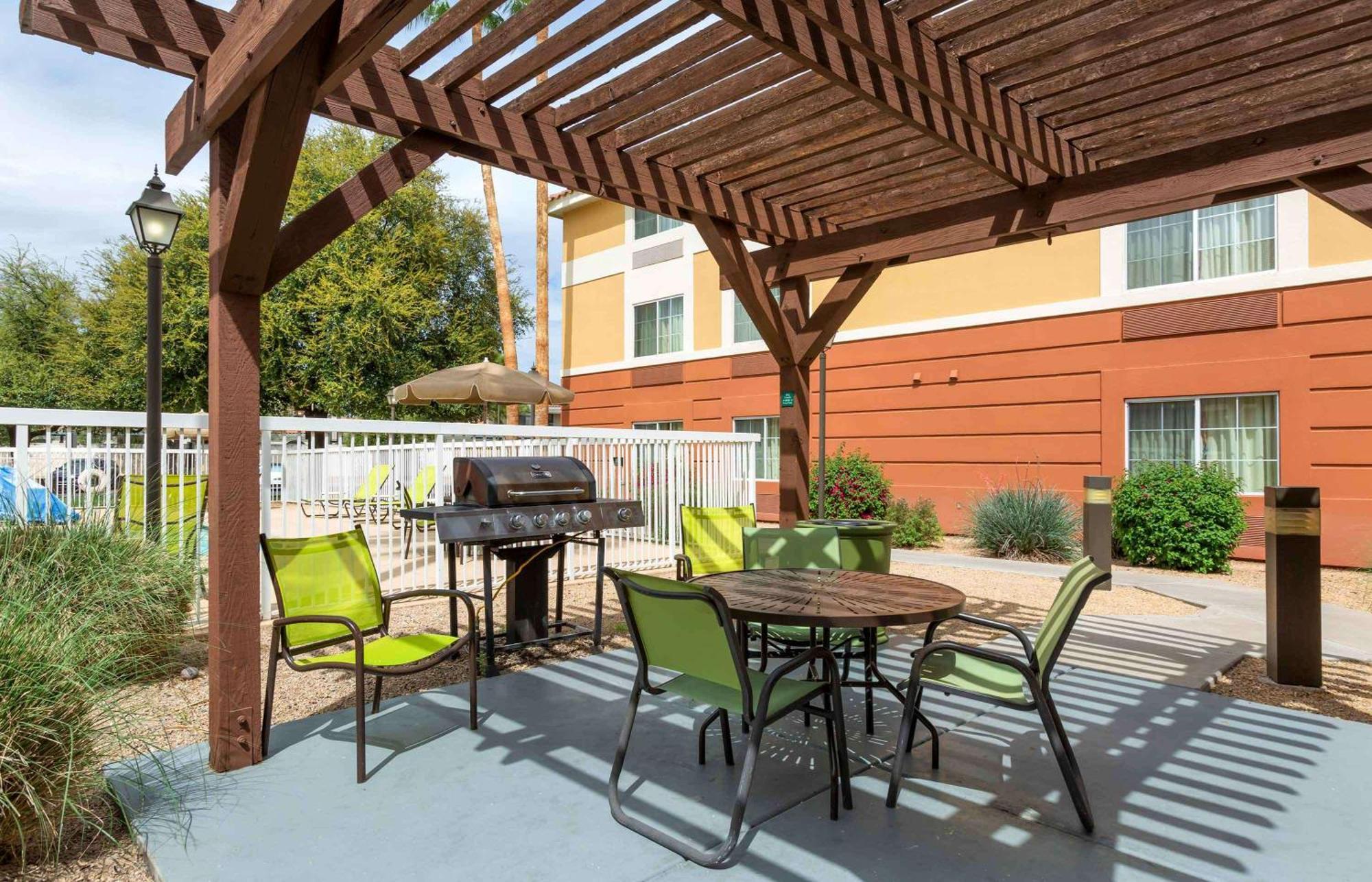 Extended Stay America Suites - Phoenix - Скотсдейл Екстериор снимка